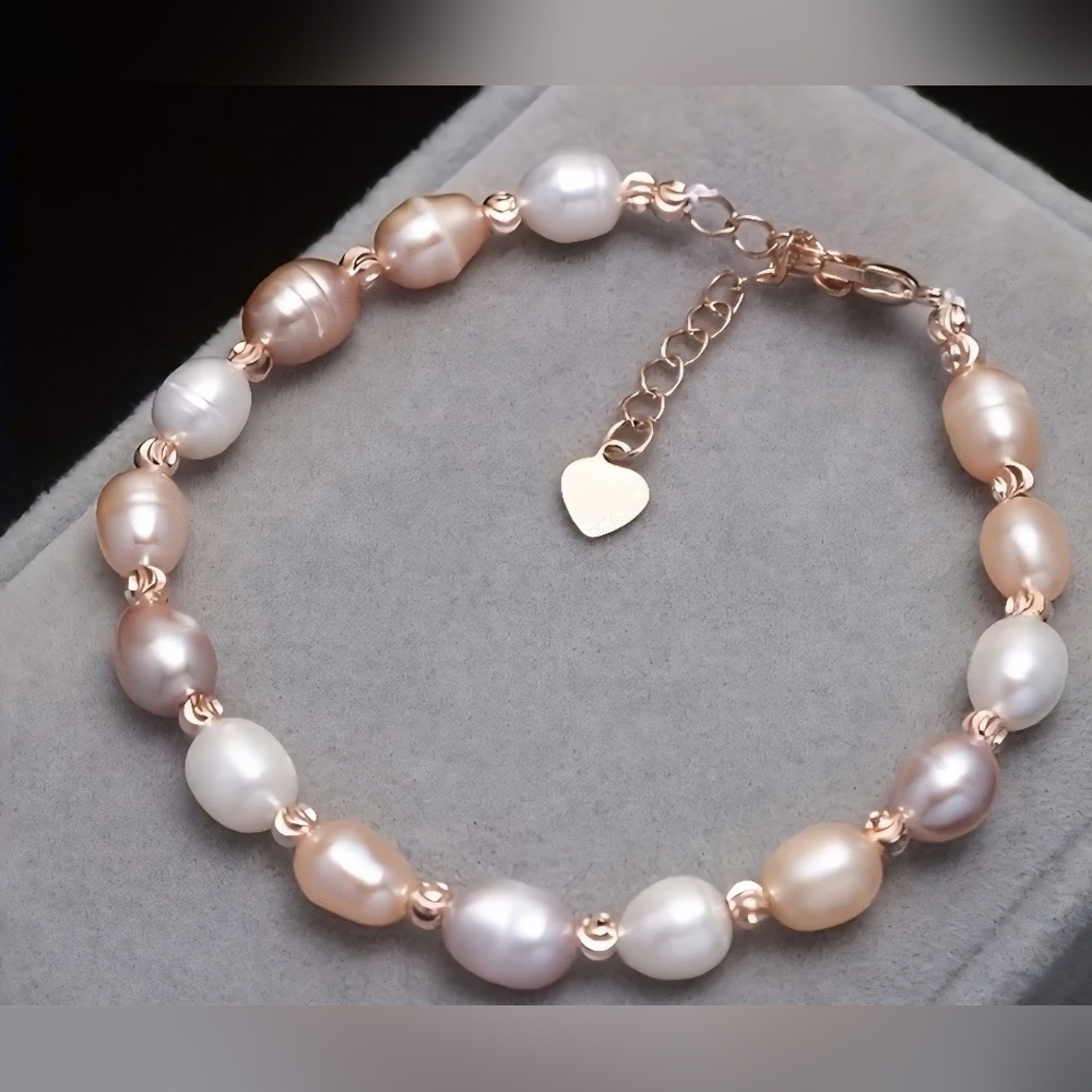 Fashion Pearl Bracelet with Heart Pendant - with Gold Accents